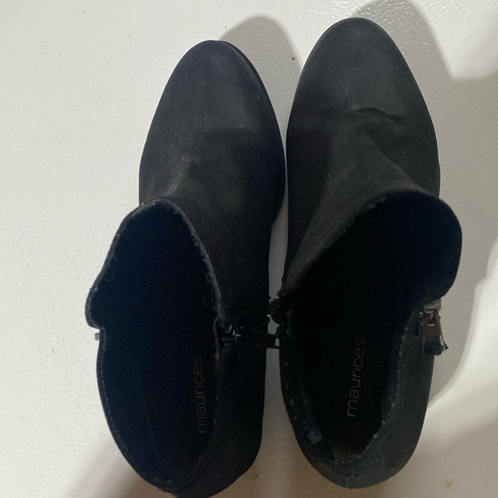 Maurice’s ankle boots 8.5